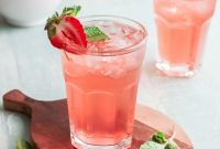 Strawberry Basil Gin Spritzer