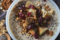 Spiced Apple Pie Smoothie Bowl
