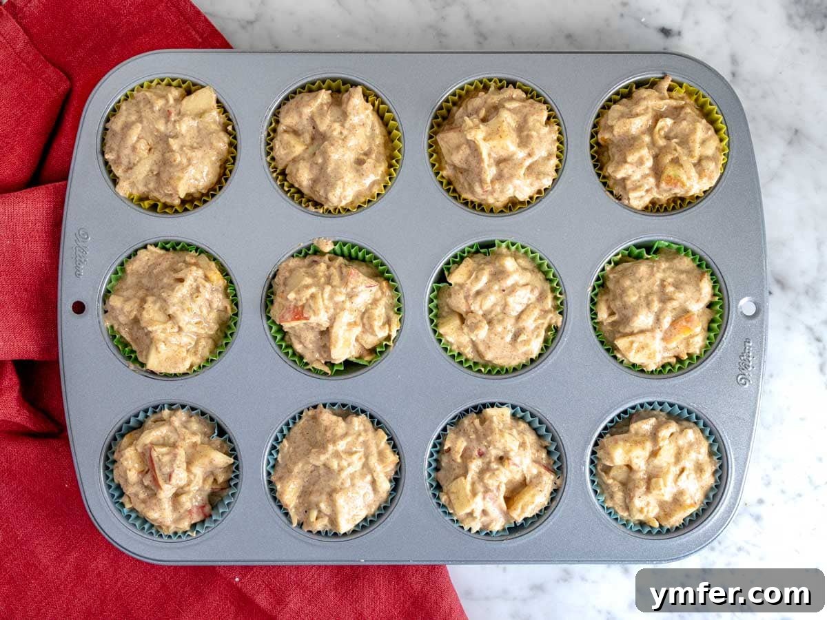 Orchard Spice Muffins 9 Muffin batter into the muffin tin.