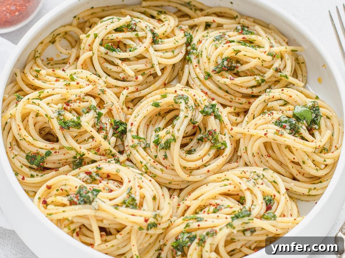 25 Affordable and Healthy Mediterranean Diet Meals 11 pasta aglio e olio