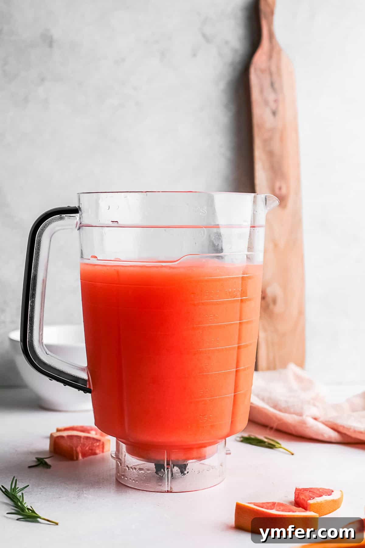 Slushy Aperol Bliss 6 Frozen Aperol Spritz in a blender.