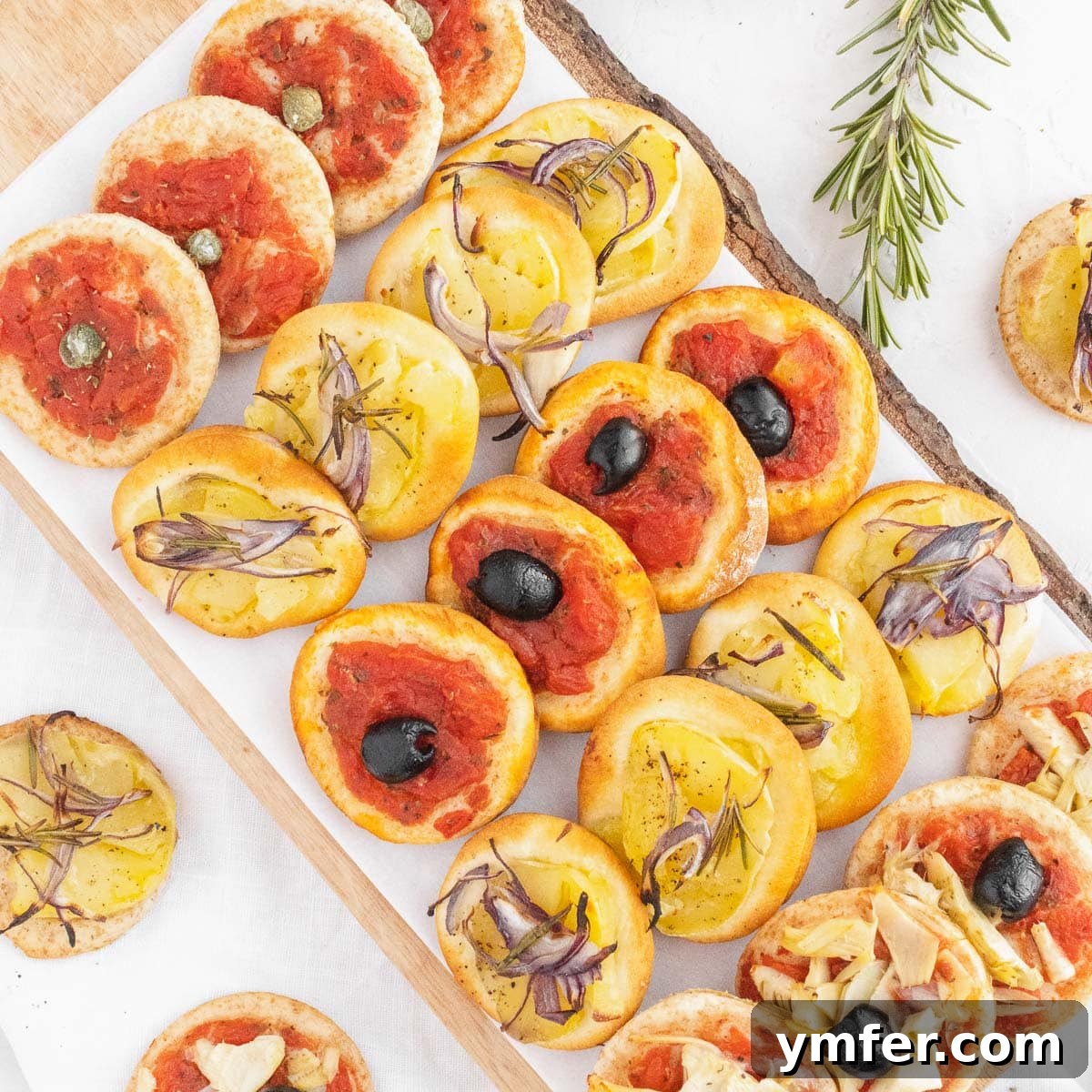 Zesty Plant-Based Lemon Squares 22 An array of delicious mini pizzas, perfect as a starter for a vegan meal.