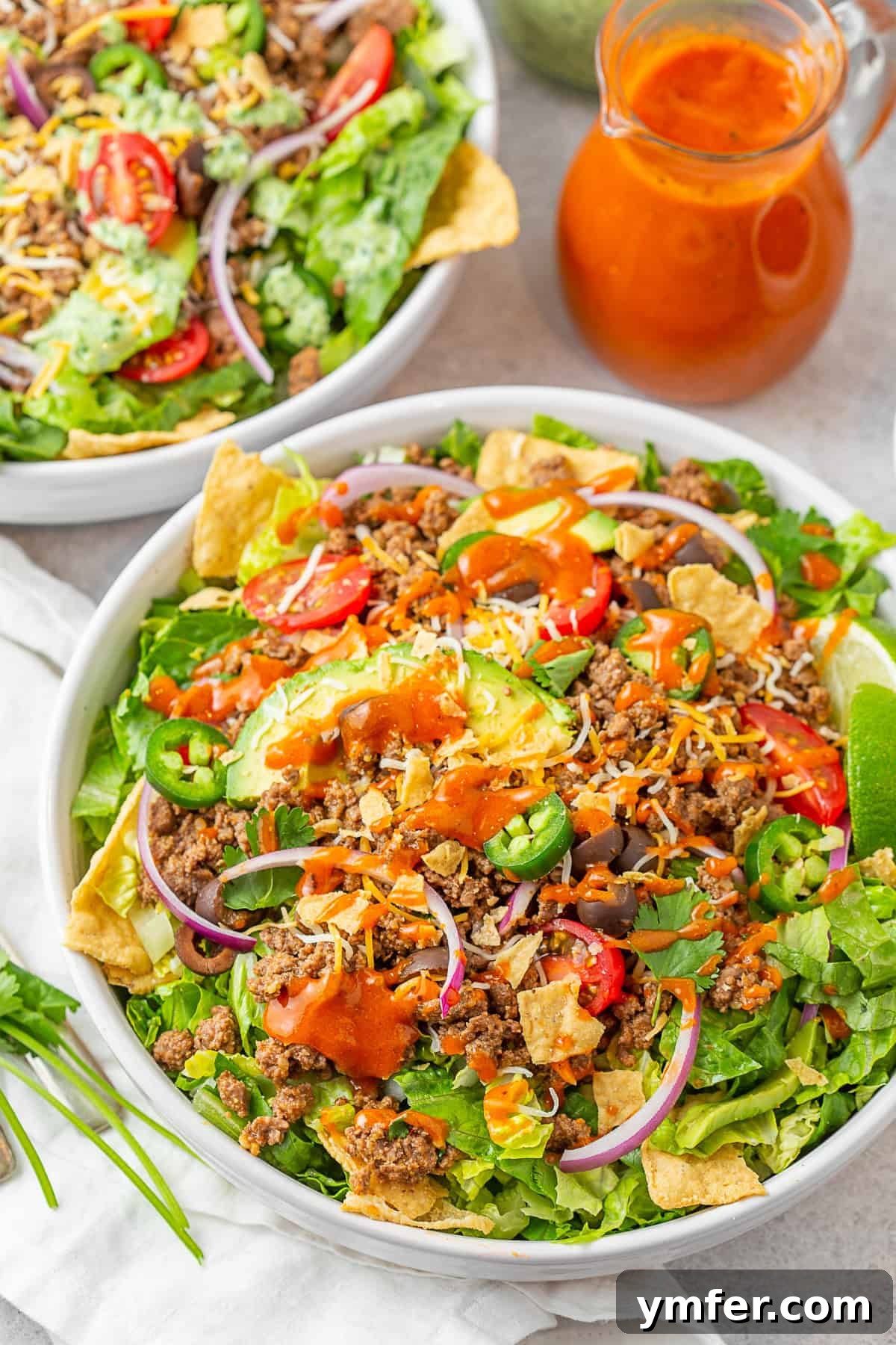 Speedy Taco Salad Delight 5 A large, beautifully arranged Easy Taco Salad in a wide salad bowl, ready to be served.