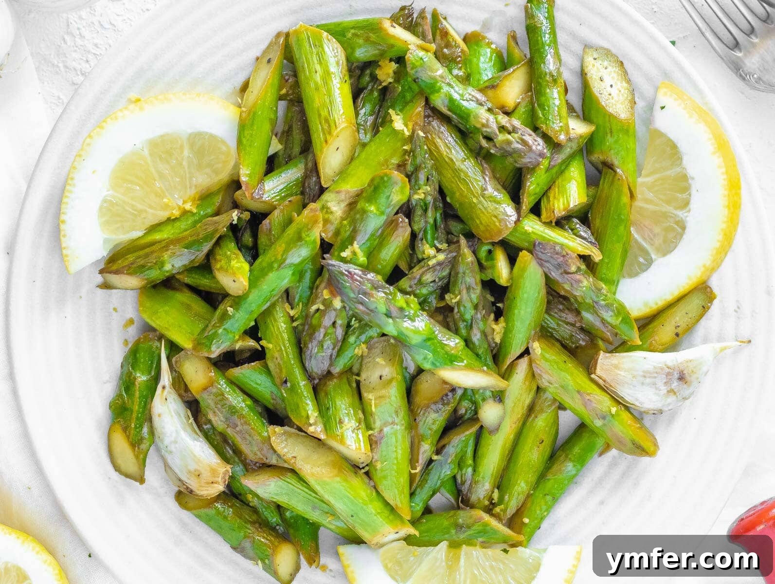 45 Delightful Vegetable Sides 6 sautéed asparagus served with lemon