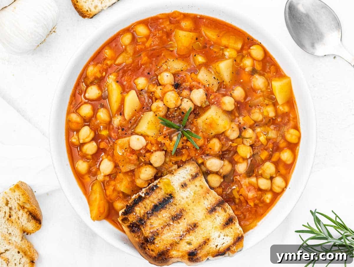 30 Quick & Wholesome Vegan Lunch Recipes 29 Chickpea soup with toasted bread