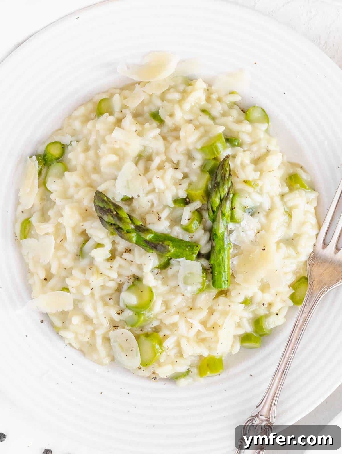 Spring Green Risotto 2 asparagus risotto on a flat plate