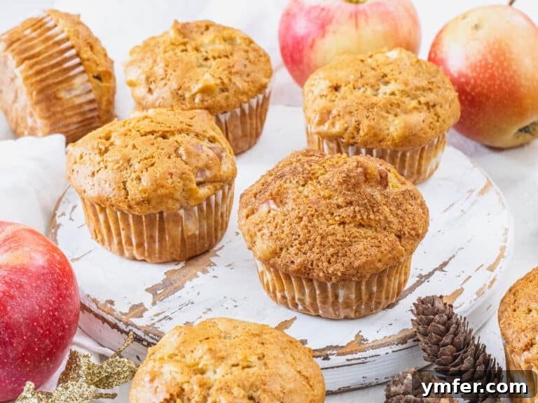 Apple muffins with cinnamon sugar