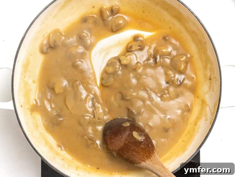 The Ultimate Vegetarian Thanksgiving Feast: 35 Recipes 46 Add mushrooms to sauce