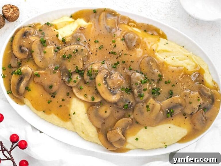 The Ultimate Vegetarian Thanksgiving Feast: 35 Recipes 47 Mushroom gravy and potato mash