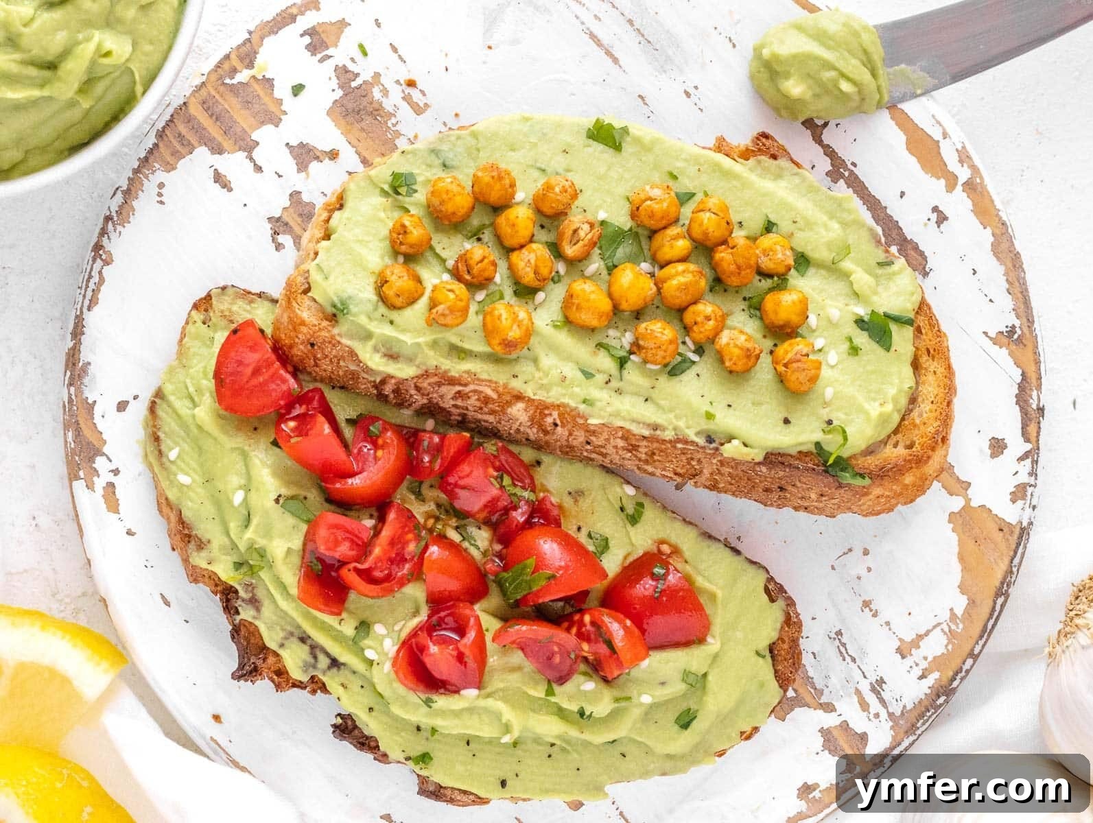25 Power-Packed High Protein Vegan Breakfasts 6 Avocado toast with spread and vegetables